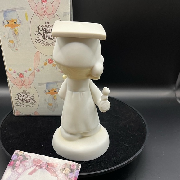 Precious Moments Figurine - Picture 4 of 6